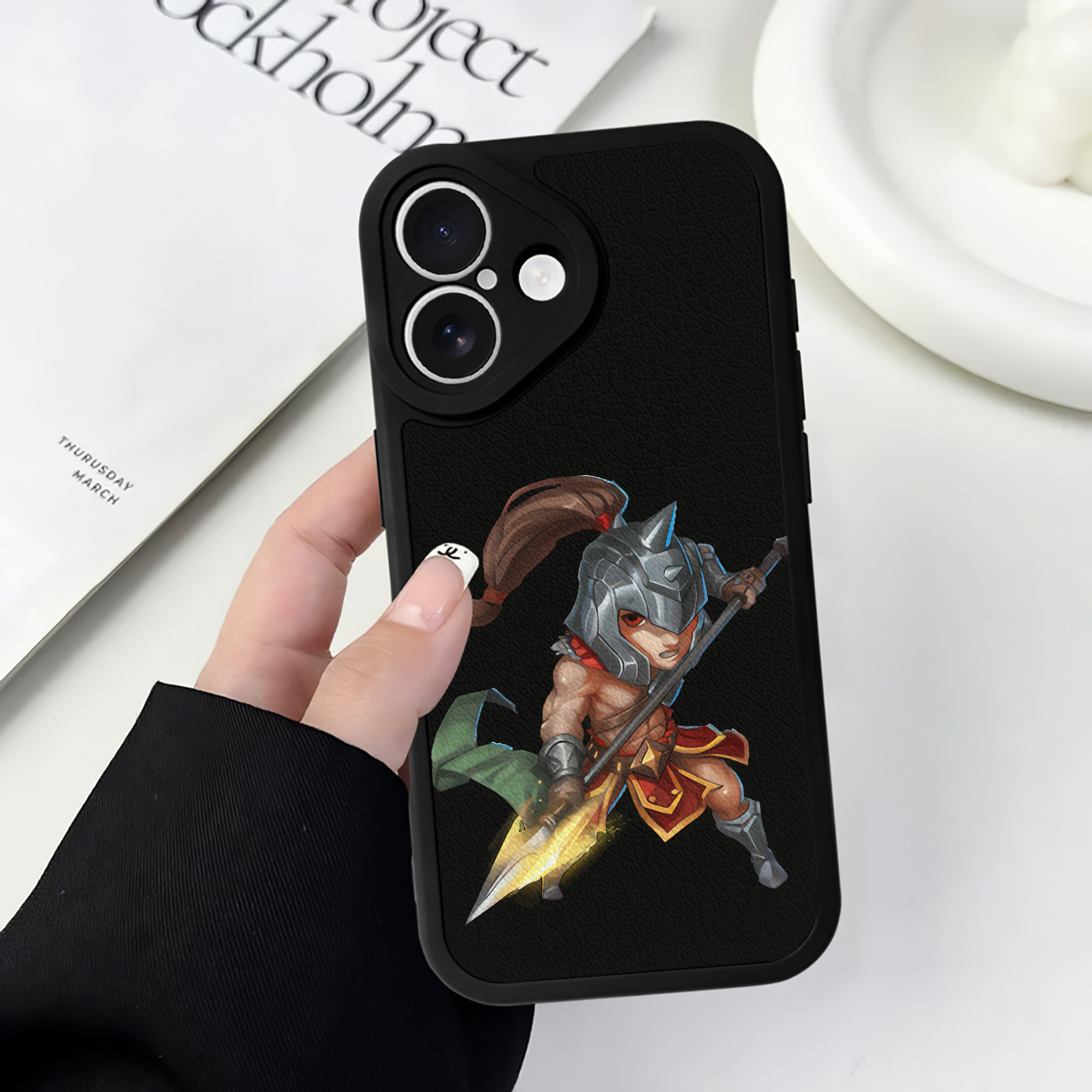 リーグ・オブ・レジェンド League of Legends LOL 【iPhone 16シリーズ対応】シリコンスマホケース（レザー調） 材質：シリコン